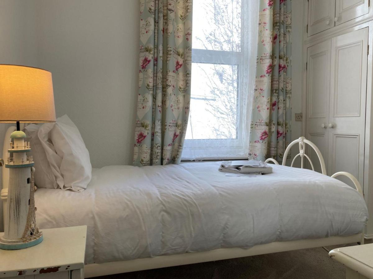 Flat 2, 1 Alexandra Gardens Apartment เวนท์เนอร์ ภายนอก รูปภาพ