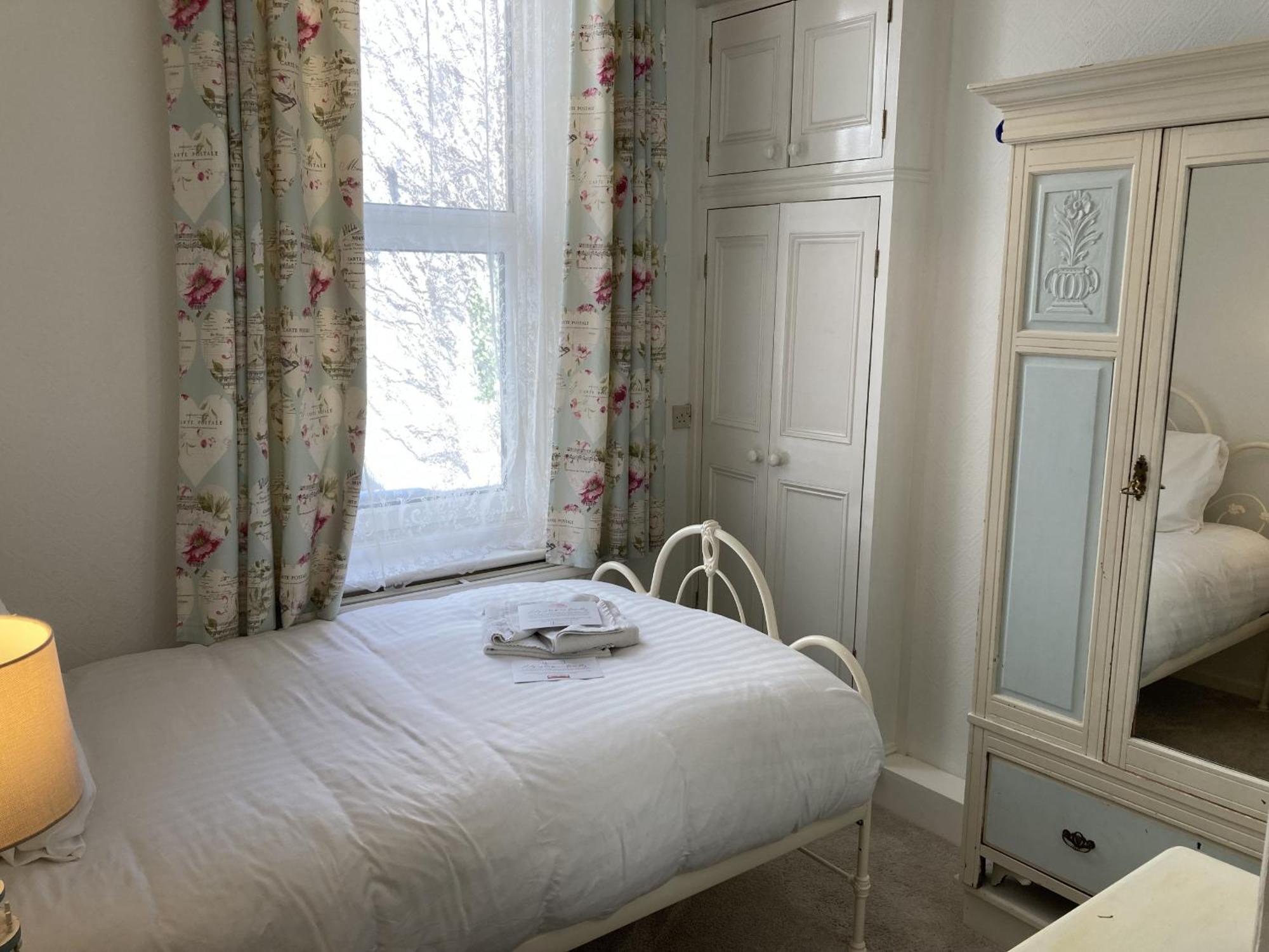 Flat 2, 1 Alexandra Gardens Apartment เวนท์เนอร์ ภายนอก รูปภาพ