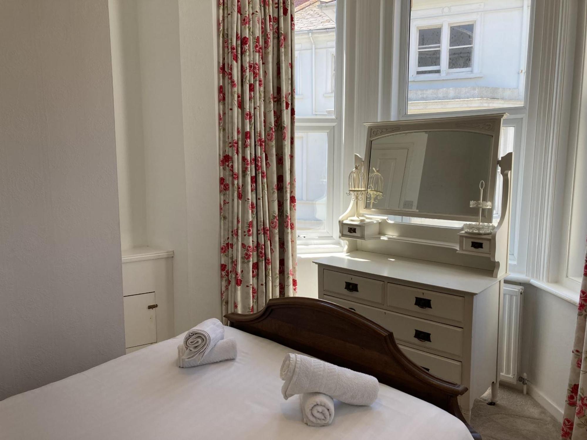 Flat 2, 1 Alexandra Gardens Apartment เวนท์เนอร์ ภายนอก รูปภาพ
